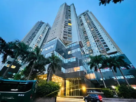 Golden palace mễ trì. bán căn 162m2 4pn, 3vs tầng trung đầy đủ nội thất, sẵn sổ giá 70tr/m2