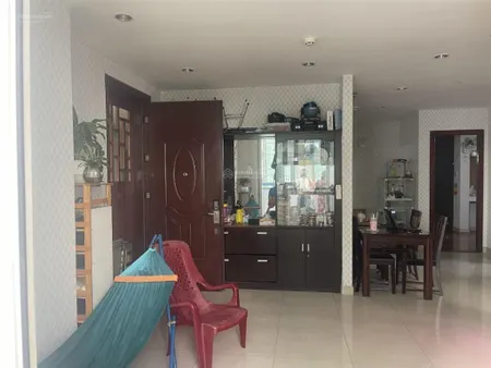 Căn hộ a.view 3pn 2wc. căn góc thoáng, có ban công rất rộng uống trà, trồng cây
