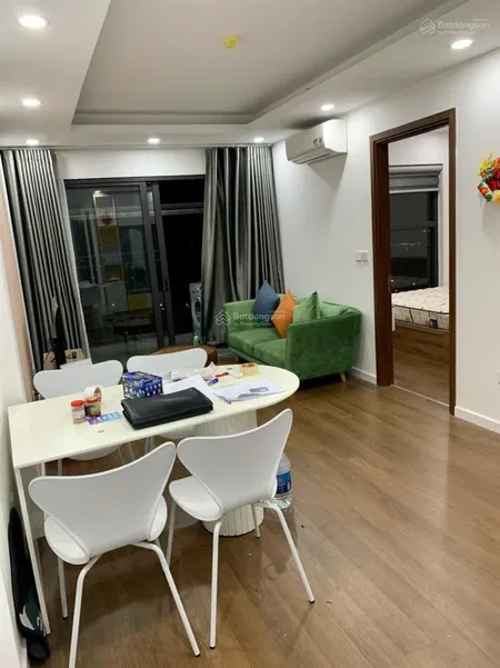 Chính chủ gửi bán căn hộ 2 ngủ, 2 vệ sinh, 55m2, full nội thất tại green park giá 4.7 tỉ