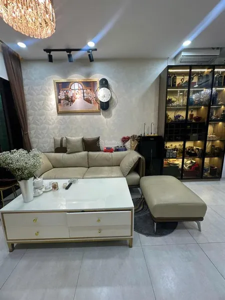 Bán căn hộ de la sol trung tâm q4 giá tốt 8t7