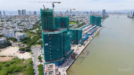 Bán căn st giá tốt view chếch sông