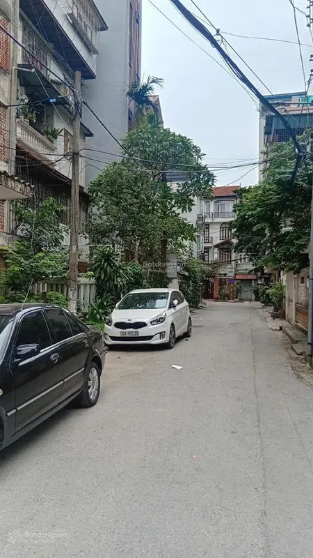 Cc bán căn tầng 2 tập thể quân đội nam đồng. diện tích sổ 62m2. 2pn giá 5. x tỷ
