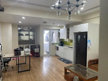 Bán căn hộ 30 phạm văn đồng, 5.6 tỷ, 70m2,hiếm có tại khu vực dịch vọng hậu, cầu giấy, hà nội