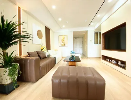 Bán gấp căn hộ c14 bắc hà. diện tích tt 132m gồm 3pn. 3wc. giá cực tốt.