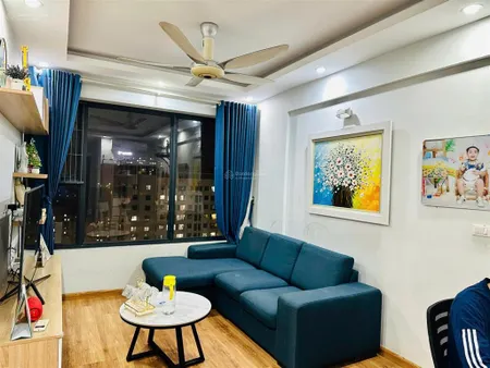 Bán căn hộ 2pn + 2wc full nội thất tại green stars,tầng trung view hồ siêu đẹp,sẵn sổ.0988 121 ***