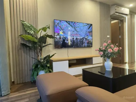 Bán căn hộ tại the sun mễ trì 2pn2wc giá 7 tỷ nhà full đồ