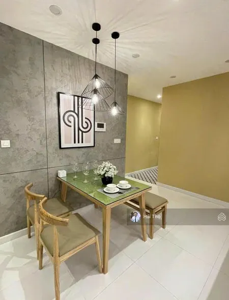 Bán căn góc vov mễ trì căn 70m2 giá 5,1 tỷ 2pn 2wc căn full nội thất , ban công đông nam