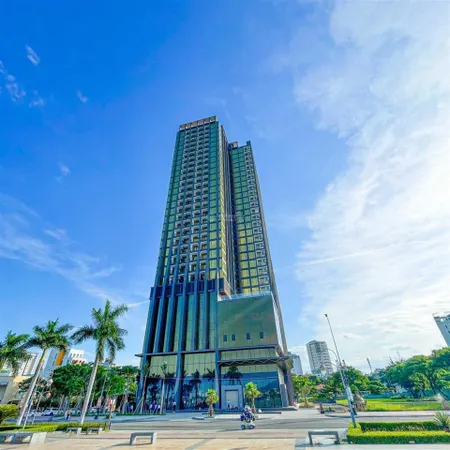 Duy nhất căn hộ 1pn sam towers da nang , view trực diện sông hàn tầng cao .