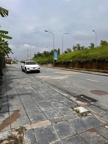 Bán đất phúc lợi lb dt 101m2 mt 4.5m ngõ ô tô đỗ cửa gần vinhomes việt hưng chỉ 11.x tỷ