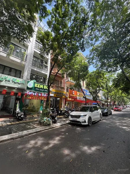 Bán đất phân lô phố hàm nghi, nam từ liêm vỉa hè rộng, mặt tiền đẹp hiếm có, sổ đỏ vuông vắn