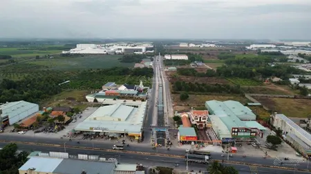 Đất lớn mặt tiền đường suối cầu đúc phước đông tây ninh.1700m2 chỉ 430 tr/m ngang