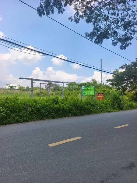 Đất mặt tiền đường ngô quang thắm, giá 7.6ty, dt 755m2, thực tế 1000m2, ngang 43m, nhà bè.