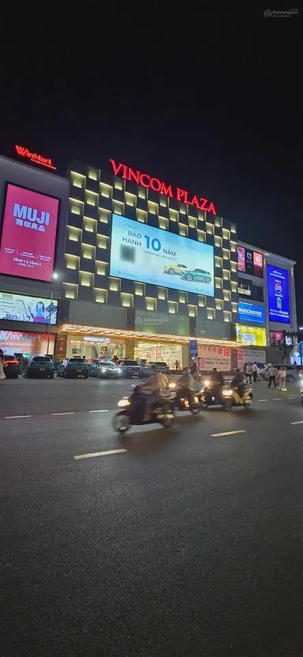 138 tr/m2 lô đất mặt tiền lê văn việt gần vincom. 6x25m, nh12m, 212m2.gpxd hầm, 6 tầng, 1000m2 sàn