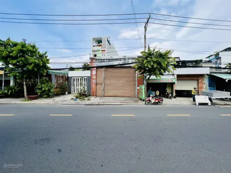 Bán đất mặt tiền kinh doanh mã lò 30m tặng kho 4x26m 104m2 giá tốt 9,79 tỷ shr