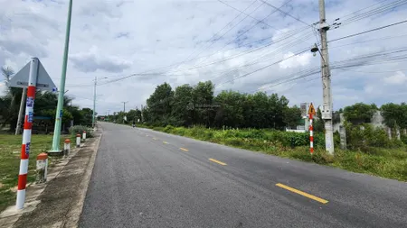 Bán đất thổ cư 20x30 mặt tiền ngô tất tố, cam bình, lagi. gần biển, giá rẻ