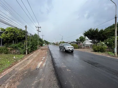 Đất mặt tiền tiện kinh doanh , buôn bán