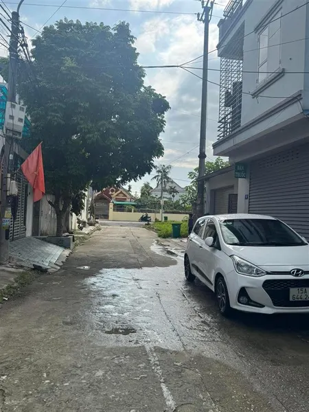 Bán đất hòa lạc 100m mặt tiền 5m giá 3 tỷ . thuộc khu dân cư đông đúc đã giảm 500tr do cần gấp