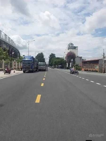 Mặt tiền hà huy giáp , đông hoà , ngay sân vận động đông hoà dt 68m2 giá 4 tỷ 520 tl