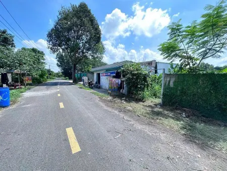 Chính chủ bán đất thổ 100% nở hậu 5x49m mặt tiền nhà nước 1/ tỉnh lộ 15 nhỉnh 2 tỷ