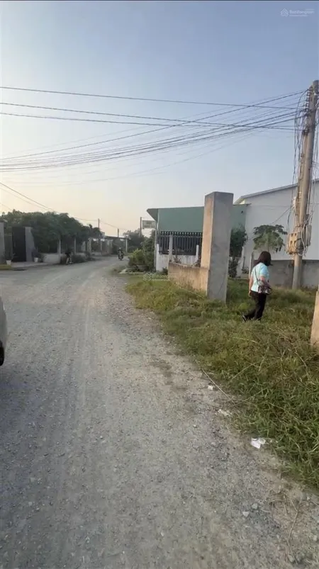 532m2 đất thổ cư lô góc 2 mặt tiền ,tại hoà khánh tây ,đức hoà ,long an ,đường xe tải ,dân cư đông.