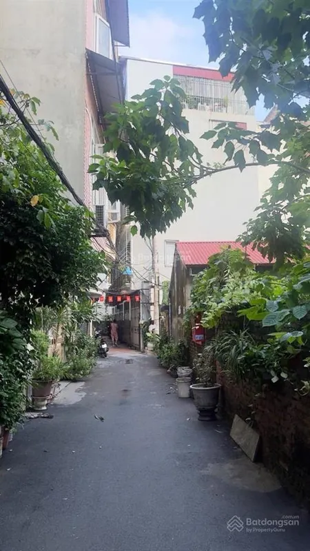 Bán đất sau 1 nhà ra ô tô thượng thụy 36m2, mặt tiền 3.8m, ngõ 2.5m thoáng sáng, hàng xóm ciputra