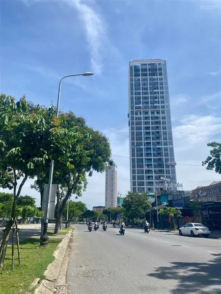 Góc 2mt trục đường chương dương vị trí rất đẹp sát dự án sun cosmo view pháo hoa 300m2