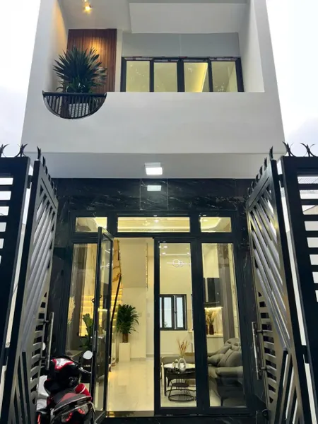 BÁN NHÀ MỚI FULL NỘI THẤT GIÁ BÌNH CHÁNH NHÀ BÌNH TÂN DT 40M2 (4X10), 1 TRỆT, 1 LẦU, 1 TUM, 3PN, 3WC, DTSD 94M2 TẠI HƯƠNG LỘ 2, BÌNH TÂN GIÁ CHỈ 4 ĐỒNG 8