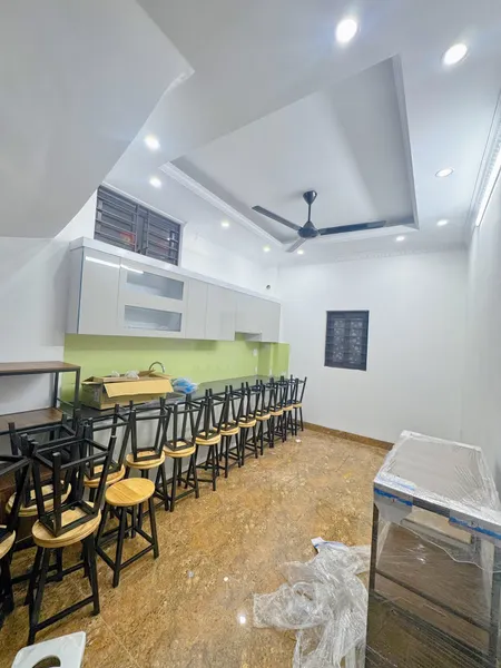 Bán Nhà! Ngô Tất Tố,Oto Đỗ Cửa,Gần Phố,Thang Máy,DT :44m2 x 5 Tầng,Giá: 17.1 tỷ Đống Đa
