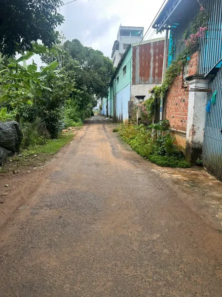 BÁN ĐẤT TẶNG NHÀ – HẺM CHÍNH 555 PHẠM VĂN ĐỒNG, P. THỐNG NHẤT