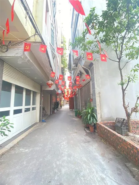 Bán 56m2 đất lai xá lô góc thông kinh doanh nhỏ ôtô dừng đỗ ngay sát đường 32, chỉ 8,3 tỷ