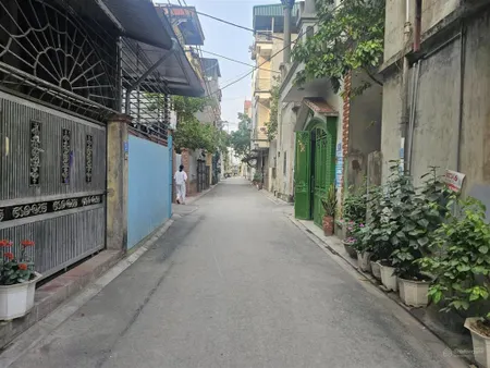 Bán đất hà huy tập phù đổng 48m2 mt 6m ngõ oto tương lai lô góc 5p sang long biên 0965 901 ***
