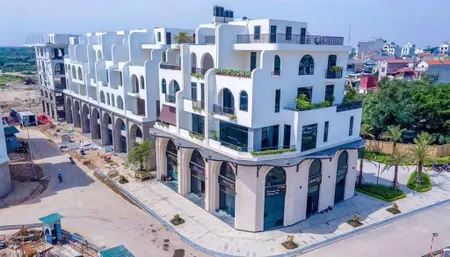 Hàng hot! chủ nhà cần bán căn shophouse view hồ dự án vaquarius văn giang. dt 90m2. mt 5m