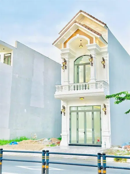 Nhà 196m2 1 trệt 1 lầu mặt tiền trần hoàng na, trung tâm sầm uất, kinh doanh đỉnh, tp cần thơ