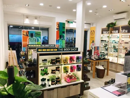 Bán nhà mặt phố chùa bộc, 100m , 8m mặt tiền , giá chỉ 50 tỷ ,kinh doanh đỉnh cao , vỉa hè rộng