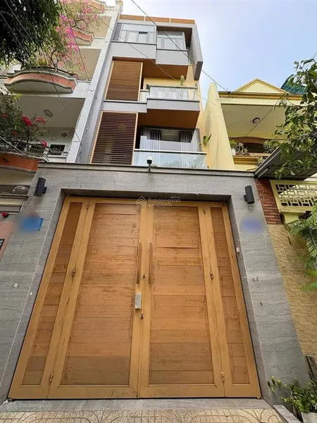 Vì cần vốn đầu tư bán nhà giá ngộp 2tỷ720/62,8m2. nguyên hồng p.11 bình thạnh đường trước nhà 6m