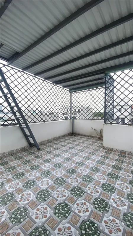 Chính chủ gửi bán căn nhà 3,5 tấm nhà mới sạch đẹp đối diện công viên tặng nội thất. nhà hướng đông