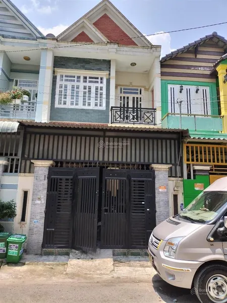 Nhà đường phan văn hớn, 5x17m, khu phân lô, cách chợ bà điểm 1,2km