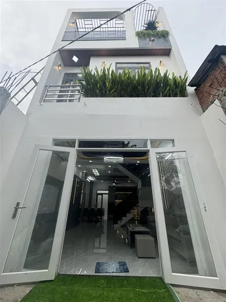 Bán nhà mới 160 m2 ngang 5m vuông vức hẻm mới nâng cao trục htp cách q7 100m giá 5 tỷ 550.