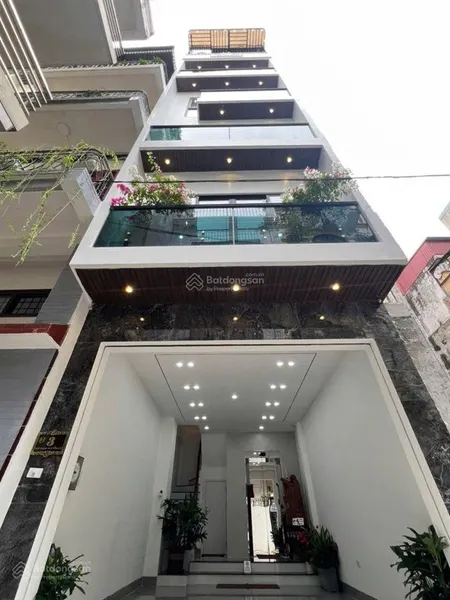Bán nhà 7 tầng thang máy , gara ôtô , gia thụy nguyễn văn cừ long biên