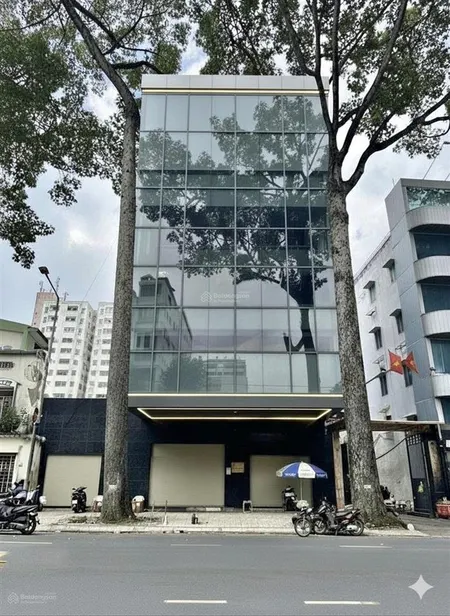 Nhà mt giá sốc !! ngay đh kinh tế đường nguyễn tri phương quận 10. dt 8x25m kc 5 tầng giá 60 tỷ