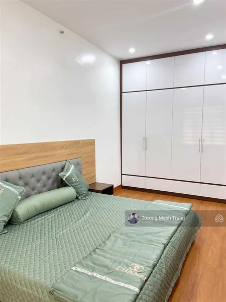 Boom tấn! bán nhà tôn đức thắng đống đa ,ô tô cách vài mét, thoáng sáng , mặt tiền 5m 37m2*5t