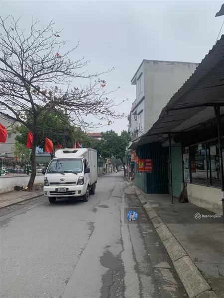 Bán nhà tại thạch bàn, 6,1 tỷ, 32m2, 5 tầng, mt 4,55m, ngõ rộng