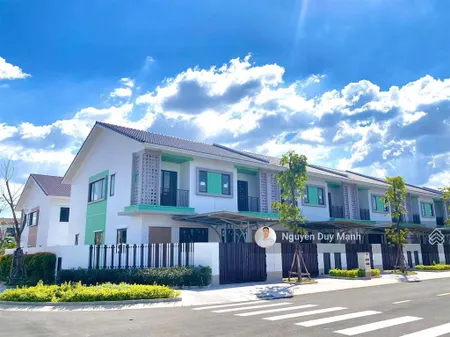 Bán gấp căn góc 2 mặt tiền kđt suncasa central vsip ii giá 4tỷ/167m2 sổ hồng sẵn 0945 706 ***