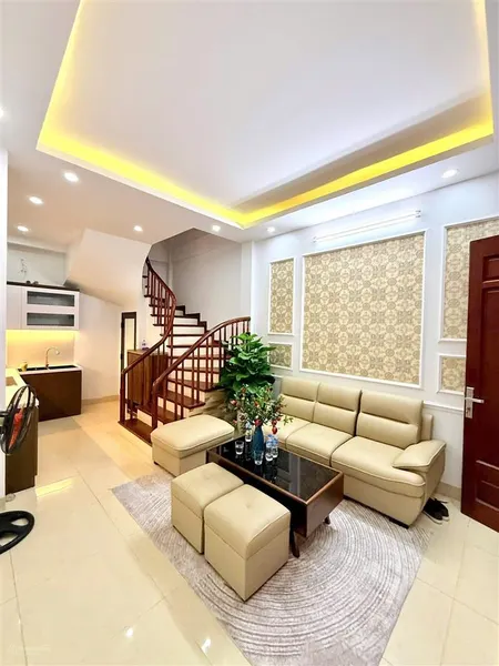 Siêu phẩm 32m 5 tầng mặt ngõ đường láng trung tâm đống đa
