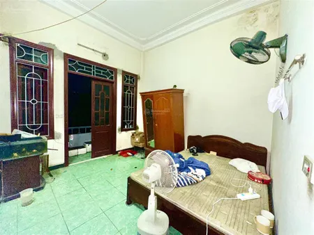 Chính chủ bán nhà mặt phố nguyễn tuân, 35m2 giá 16,5 tỷ, sổ đỏ nở hậu, vỉa hè kinh doanh thuận tiện