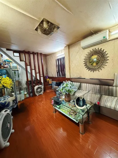 Nhà sẵn ở luôn full nội thất. 2 tầng đủ công nâng tầm giá hiếm không ai có 1,3 tỷ chốt