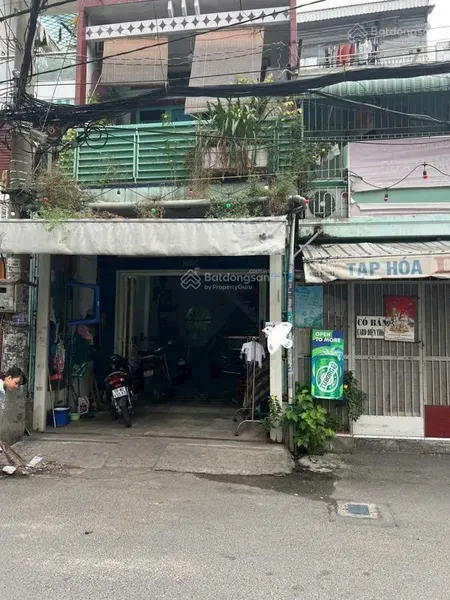 Chủ cần tiền nên bán gấp căn nhà trịnh đình trọng, tân phú. xe hơi đậu trong nhà. giá 8.4ỷ tl