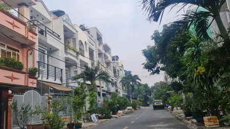 Bán nhà khu đồng bộ gần cầu chà và, 60m2, nhỉnh 6 tỷ, xe tải thông hẻm, shr, hoàn công đủ