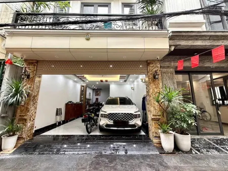 Hiếm ! bán nhà lạc long quân tây hồ phân lô ô tô 7 chỗ vào 55m x7 tầng mt5m giá 24.5 tỷ