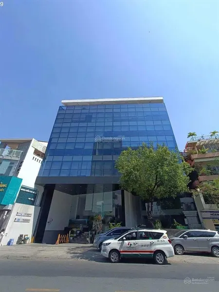 Hạ giá bán gấp nhà mặt tiền lý thường kiệt, q.10.dt 10.7 x 23m hđt 180 triệu/tháng, giá 60 tỷ